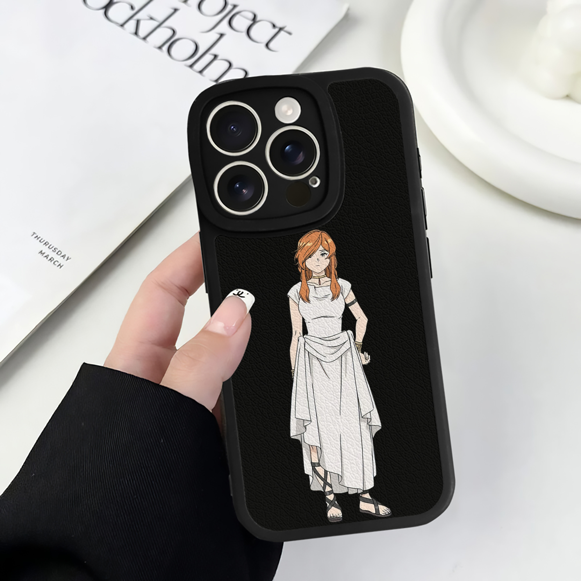 （画像用） 葬送のフリーレン Frieren 【iPhone 16シリーズ対応】シリコンスマホケース（レザー調） 材質：シリコン